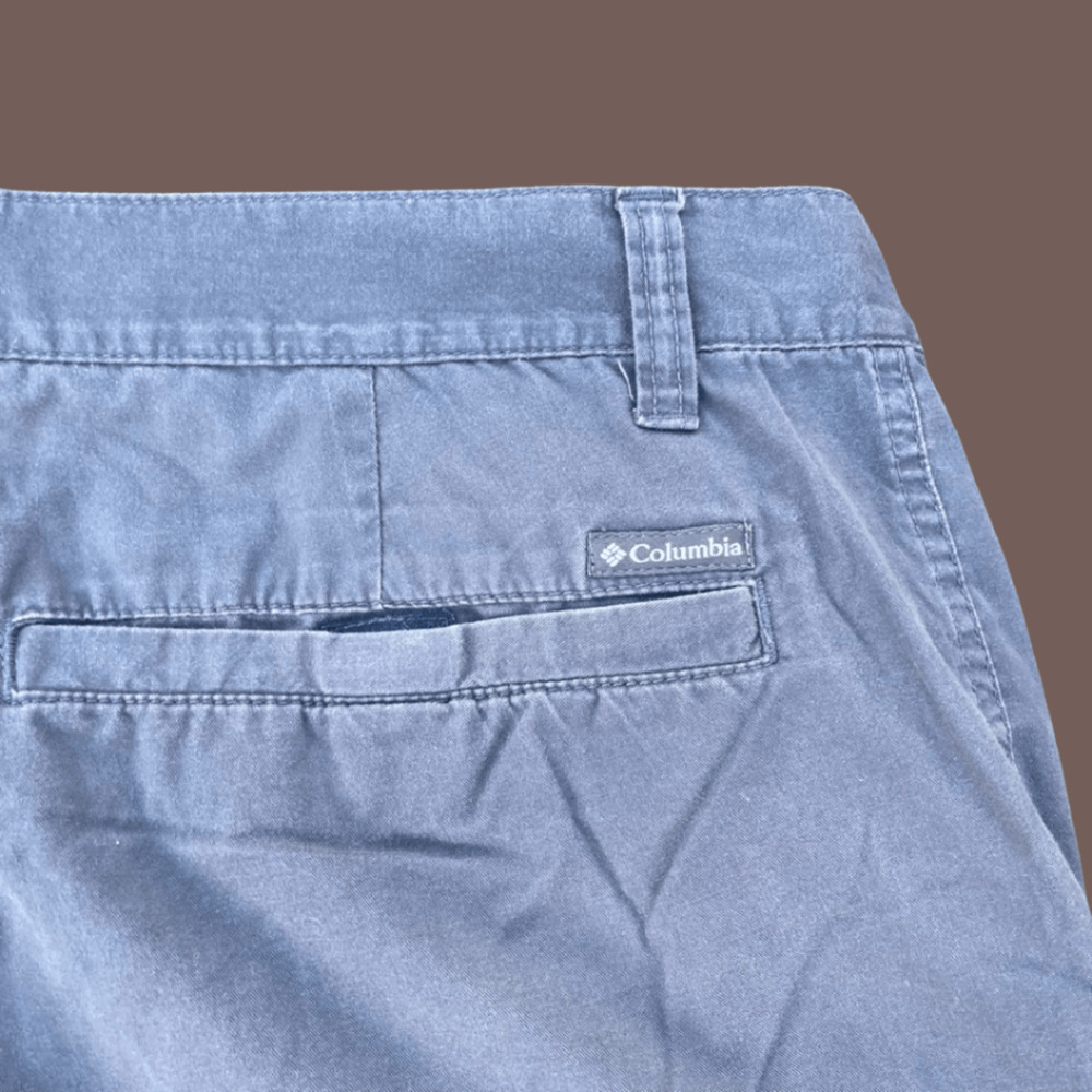 Columbia Bermuda Shorts | Gray Cotton | Size 36 | Vintage - Picture 4 of 5